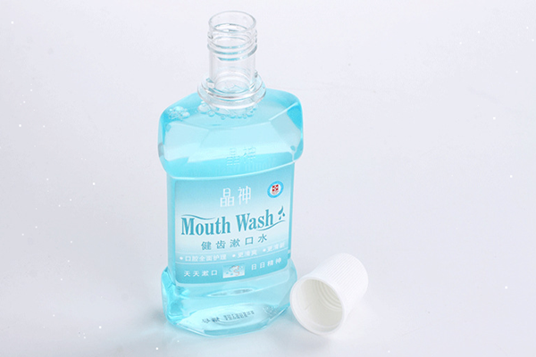 漱口水會(huì)讓牙齒變白嗎 漱口水能否長期使用