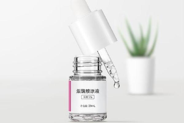 煙酰胺原液要避光嗎 煙酰胺原液是白天用還是晚上用 煙酰胺原液要避光嗎 煙酰胺原液是白天用還是晚上用