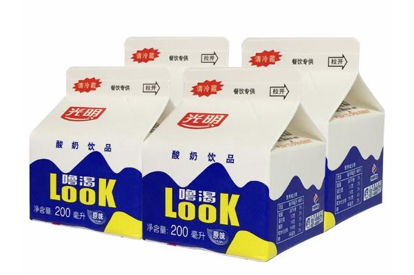 光明酸奶是哪里生產(chǎn)的 光明酸牛奶和酸牛奶飲品有什么不一樣 光明酸奶是哪里生產(chǎn)的 光明酸牛奶和酸牛奶飲品有什么不一樣