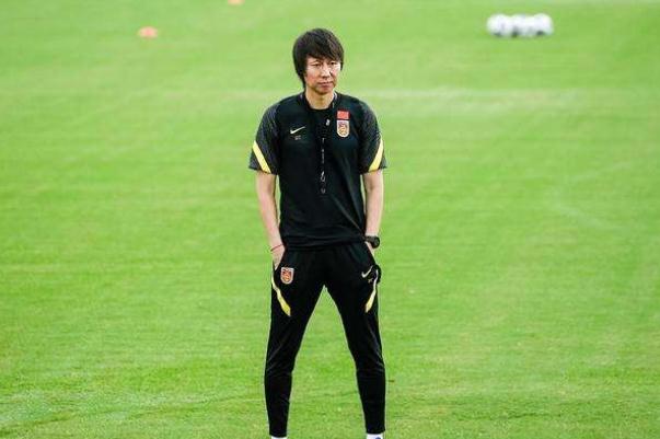 足球教練的作用有多大 D級足球教練員是什么意思 足球教練的作用有多大 D級足球教練員是什么意思