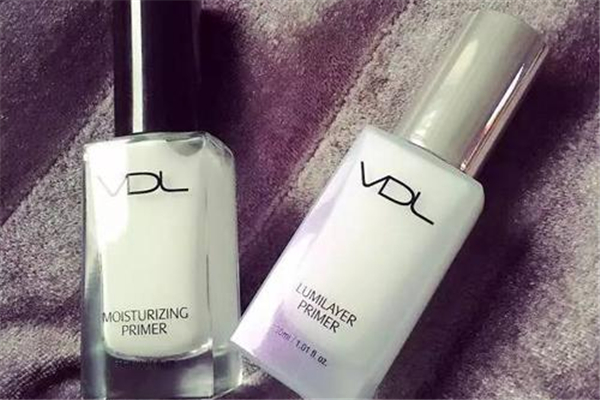 妝前乳一次用多少 妝前乳搓泥怎么回事 妝前乳一次用多少 妝前乳搓泥怎么回事