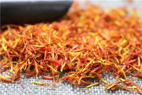 紅花適合什么時(shí)候喝 紅花一般用幾克 紅花適合什么時(shí)候喝 紅花一般用幾克