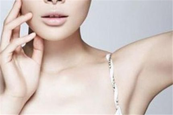 腋毛越刮越粗是真的嗎 腋毛會導(dǎo)致狐臭嗎 腋毛越刮越粗是真的嗎 腋毛會導(dǎo)致狐臭嗎