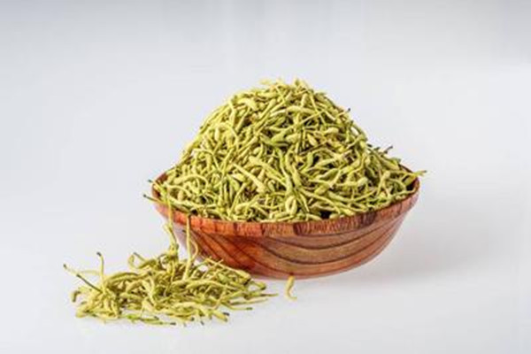 金銀花泡水哪些人不能喝 金銀花泡水是苦的嗎 金銀花泡水哪些人不能喝 金銀花泡水是苦的嗎