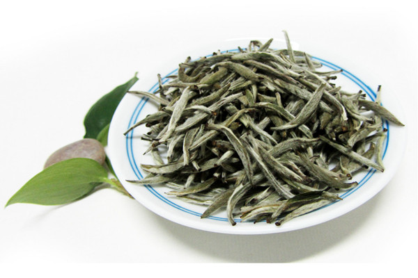 白茶適合什么季節(jié)喝 白茶什么時(shí)間段喝最好 白茶適合什么季節(jié)喝 白茶什么時(shí)間段喝最好