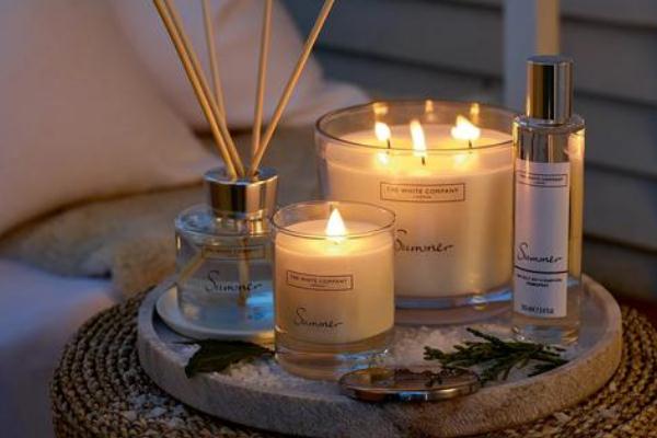 香薰蠟燭是一次性的嗎 香薰蠟燭可以反復(fù)使用嗎 香薰蠟燭是一次性的嗎 香薰蠟燭可以反復(fù)使用嗎