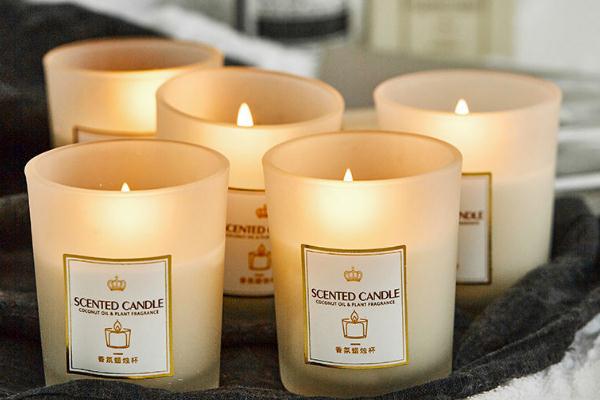 香薰蠟燭有助于睡眠嗎 哪種香薰有助睡眠 香薰蠟燭有助于睡眠嗎 哪種香薰有助睡眠