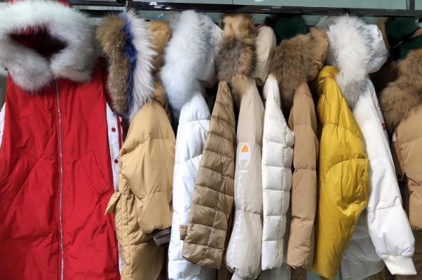 中高端羽絨服品牌有哪些 羽絨服漲價(jià)中高端產(chǎn)品斷貨斷碼 中高端羽絨服品牌有哪些 羽絨服漲價(jià)中高端產(chǎn)品斷貨斷碼