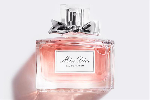 迪奧香水怎么分辨是不是正品 迪奧香水有效期多少年 迪奧香水怎么分辨是不是正品 迪奧香水有效期多少年
