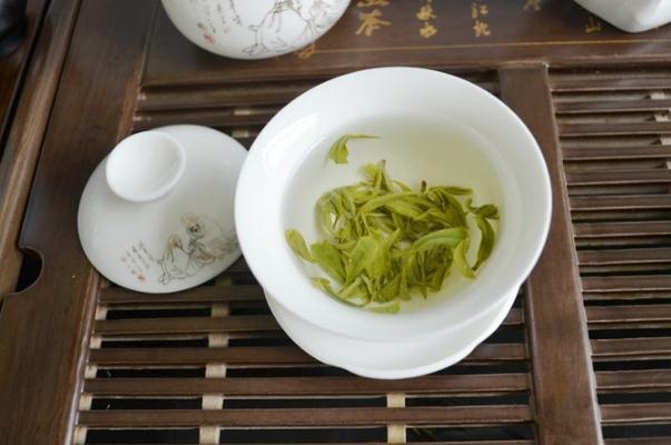 碧螺春有回甘嗎 碧螺春會(huì)上火嗎 碧螺春有回甘嗎 碧螺春會(huì)上火嗎