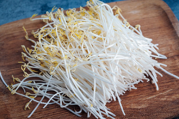 綠豆芽不熟會(huì)中毒嗎 綠豆芽煮多久會(huì)熟 綠豆芽不熟會(huì)中毒嗎 綠豆芽煮多久會(huì)熟