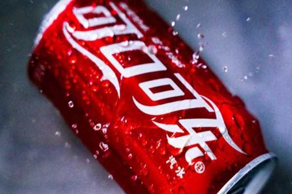 可口可樂能和雞蛋一起吃嗎 可口可樂能和螃蟹一起吃嗎 可口可樂能和雞蛋一起吃嗎 可口可樂能和螃蟹一起吃嗎