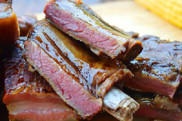 臘排骨放多少鹽合適 臘排骨腌制秘方 臘排骨放多少鹽合適 臘排骨腌制秘方