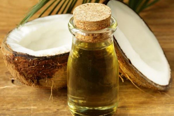 椰子油一次用多少 椰子油抹臉上要洗掉嗎 椰子油一次用多少 椰子油抹臉上要洗掉嗎