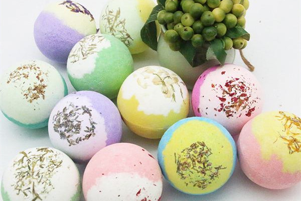 泡澡球的作用 泡澡球是什么 泡澡球的作用 泡澡球是什么