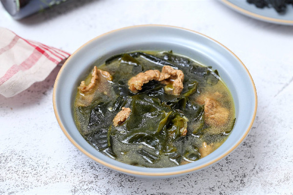 裙帶菜生吃會中毒嘛 裙帶菜生吃還是熟吃 裙帶菜生吃會中毒嘛 裙帶菜生吃還是熟吃