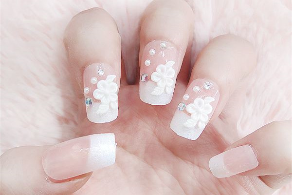 水晶甲多少錢(qián)一次 水晶甲液體對(duì)人體有害嗎 水晶甲多少錢(qián)一次 水晶甲液體對(duì)人體有害嗎