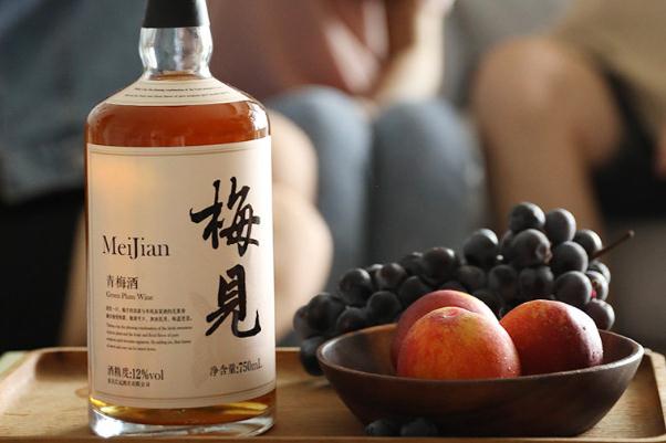 梅見青梅酒是甜的嗎 梅見青梅酒是白酒嗎 梅見青梅酒是甜的嗎 梅見青梅酒是白酒嗎