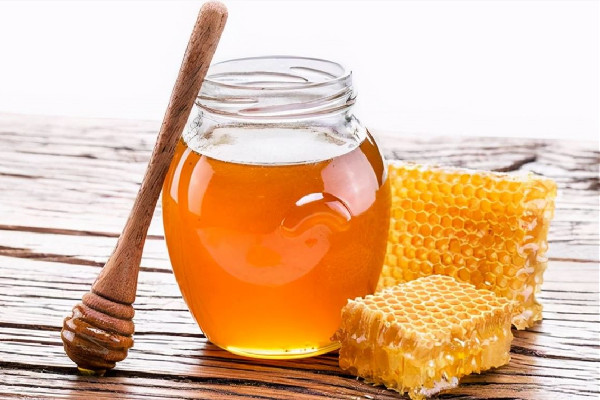 蜂蜜可以解酒不 蜂蜜適合多少度的水沖泡 蜂蜜可以解酒不 蜂蜜適合多少度的水沖泡