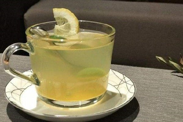 蜂蜜水的功效和作用 蜂蜜水上火還是降火 蜂蜜水的功效和作用 蜂蜜水上火還是降火