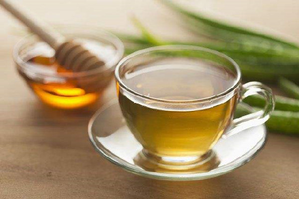 蜂蜜水的功效和作用 蜂蜜水上火還是降火 蜂蜜水的功效和作用 蜂蜜水上火還是降火