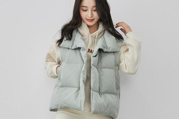 羽絨馬甲買大還是買小 羽絨馬甲的優(yōu)點(diǎn) 羽絨馬甲買大還是買小 羽絨馬甲的優(yōu)點(diǎn)