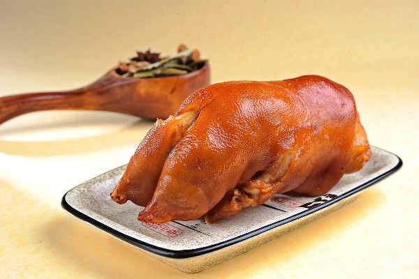 豬蹄的營養(yǎng)價值及功效 豬蹄怎么燉好吃 豬蹄的營養(yǎng)價值及功效 豬蹄怎么燉好吃