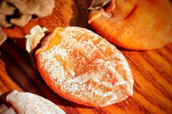 柿餅一天最多可以吃幾個(gè) 柿餅怎么保存不會(huì)壞 柿餅一天最多可以吃幾個(gè) 柿餅怎么保存不會(huì)壞