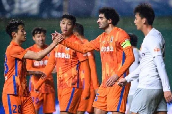 中超是什么比賽 山東泰山隊時隔11年再奪中超冠軍