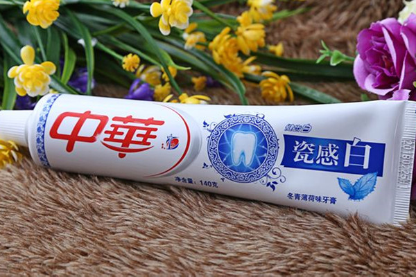 中華牙膏有沒有錫紙封口 中華牙膏怎么辨別真假