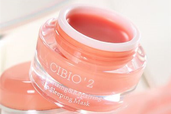 唇膜開(kāi)封口可以用多久 唇膜開(kāi)封一年還能用嗎 唇膜開(kāi)封口可以用多久 唇膜開(kāi)封一年還能用嗎