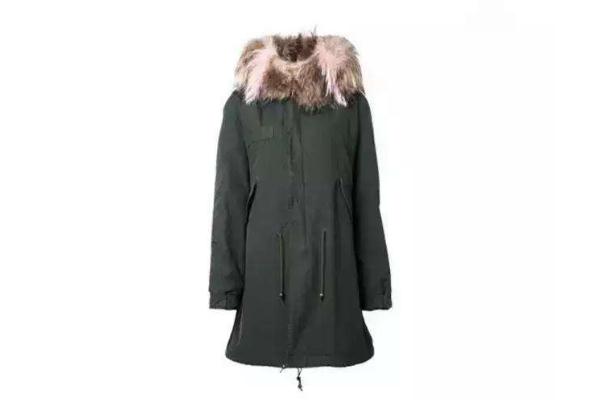 派克服會不會顯臃腫 派克服和羽絨服哪個好 派克服會不會顯臃腫 派克服和羽絨服哪個好