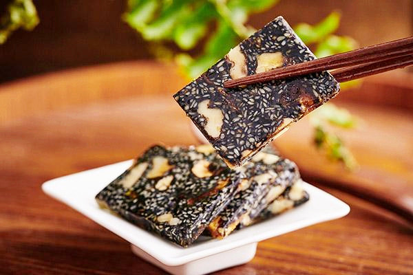 固本堂阿膠糕能天天吃嗎 固本堂阿膠糕哪些人不能吃 固本堂阿膠糕能天天吃嗎 固本堂阿膠糕哪些人不能吃