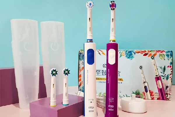 歐樂(lè)b電動(dòng)牙刷如何換頭 歐樂(lè)b電動(dòng)牙刷多久換一次頭 歐樂(lè)b電動(dòng)牙刷如何換頭 歐樂(lè)b電動(dòng)牙刷多久換一次頭