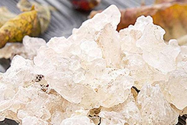 雪燕是不是有股酸味 雪燕為什么有酸味 雪燕是不是有股酸味 雪燕為什么有酸味