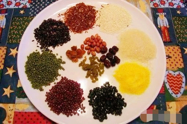 臘八節(jié)要吃什么 臘八節(jié)要做什么事情 臘八節(jié)要吃什么 臘八節(jié)要做什么事情