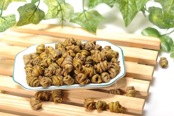 石斛泡水什么時(shí)候喝最好 石斛泡水能空腹喝嗎 石斛泡水什么時(shí)候喝最好 石斛泡水能空腹喝嗎