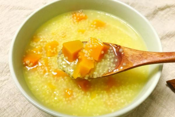 小米粥是養(yǎng)胃的還是傷胃的 小米粥要泡嗎 小米粥是養(yǎng)胃的還是傷胃的 小米粥要泡嗎