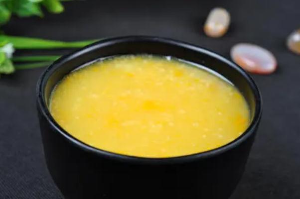 小米粥是養(yǎng)胃的還是傷胃的 小米粥要泡嗎 小米粥是養(yǎng)胃的還是傷胃的 小米粥要泡嗎