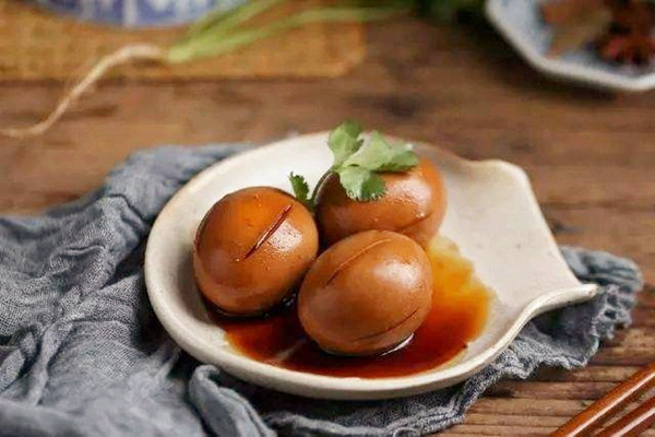 茶葉蛋的熱量是多少大卡 茶葉蛋在減肥期間可以吃嗎 茶葉蛋的熱量是多少大卡 茶葉蛋在減肥期間可以吃嗎