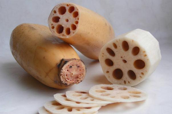 蓮藕有黑色的斑點還能吃嗎 蓮藕有幾個孔 蓮藕有黑色的斑點還能吃嗎 蓮藕有幾個孔