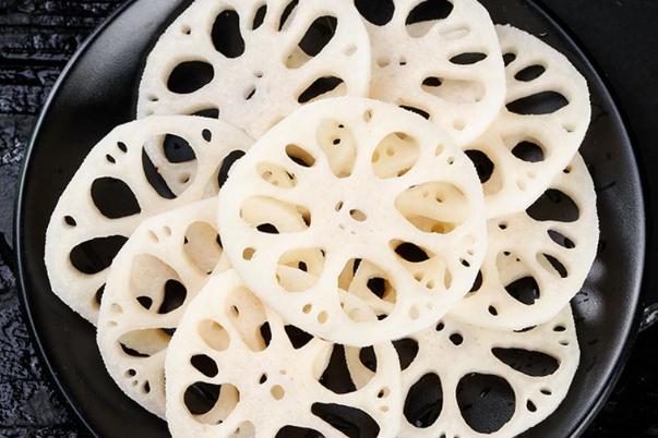 蓮藕要放冰箱保存嗎 蓮藕要焯水嗎 蓮藕要放冰箱保存嗎 蓮藕要焯水嗎