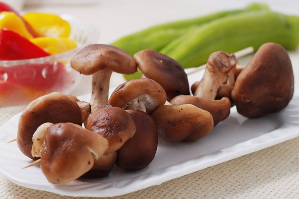 香菇哪些人不能吃 香菇怎樣挑選 香菇哪些人不能吃 香菇怎樣挑選