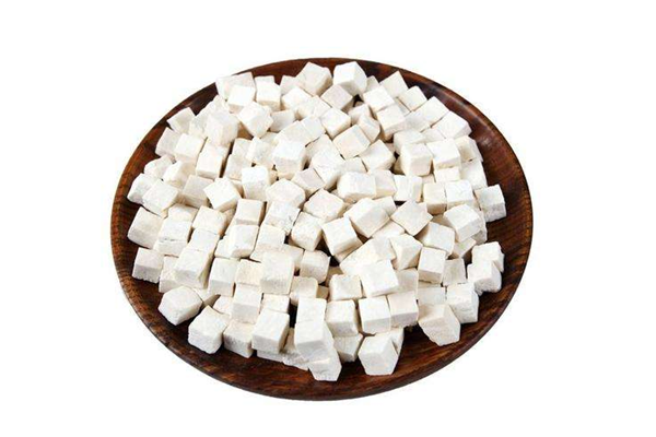 茯苓是熱性的嗎 茯苓是苦的嗎 茯苓是熱性的嗎 茯苓是苦的嗎