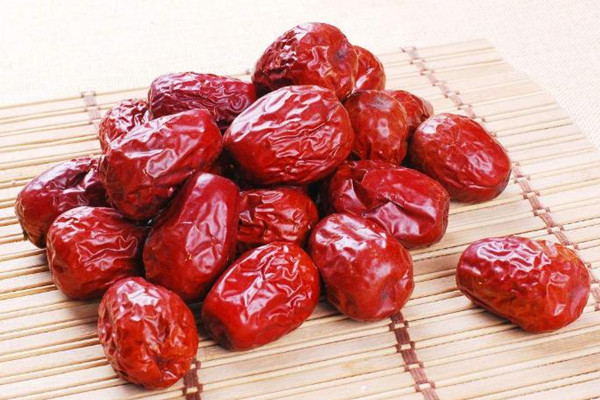 西域美農(nóng)紅棗過(guò)期了還能吃嗎 西域美農(nóng)紅棗可以冷藏嗎