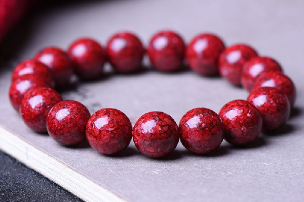 朱砂的作用和效果 朱砂可以長期佩戴嗎