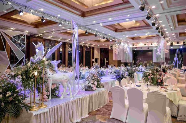 婚宴酒席是男方先辦還是女方先辦 婚宴酒席要準備什么 婚宴酒席是男方先辦還是女方先辦 婚宴酒席要準備什么