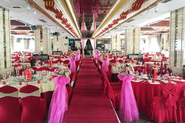 婚宴酒席多少錢(qián)一桌 婚宴酒席主桌座位安排 婚宴酒席多少錢(qián)一桌 婚宴酒席主桌座位安排