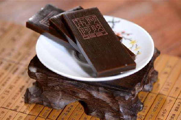 東阿阿膠可以長(zhǎng)期吃嗎 東阿阿膠多久吃一次 東阿阿膠可以長(zhǎng)期吃嗎 東阿阿膠多久吃一次