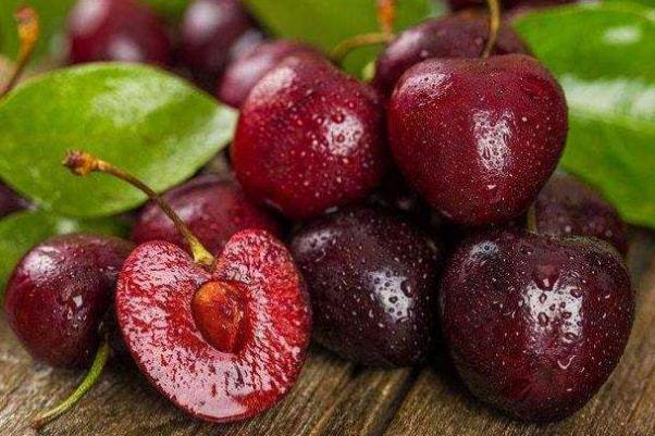 車?yán)遄訋讉€(gè)J代表什么意思 老人將女兒送的車?yán)遄?元一斤賣掉 車?yán)遄訋讉€(gè)J代表什么意思 老人將女兒送的車?yán)遄?元一斤賣掉